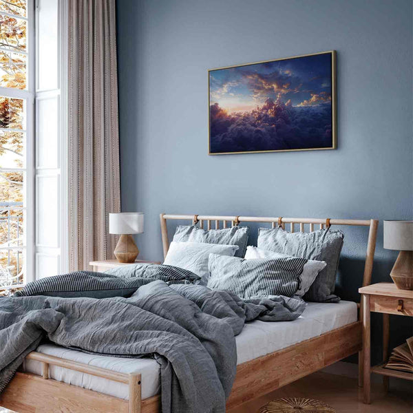 Quadro - The Sun in Hiding: The Golden Face of the Sky Over a Cloudy Sea