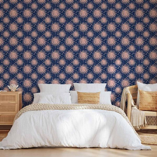Tappezzeria murale - Sunny Patterns - Repeating sun motif on a navy background