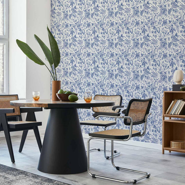 Tappezzeria murale - Illustration with blue flowers