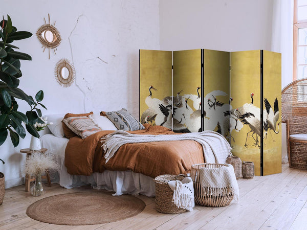 Paravento - Japanese cranes - a flock of birds against a golden background based on a painting by Ishida Yūtei