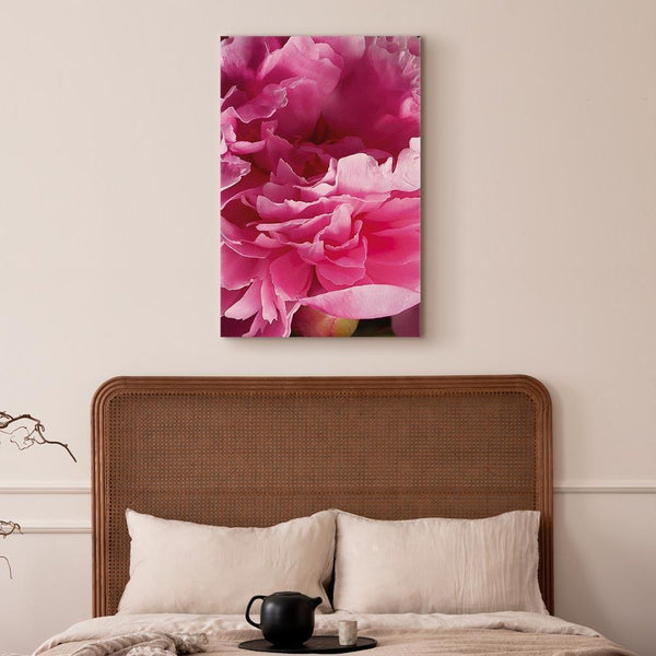 Quadro - Blossom of Beauty (1-part) - Pink Peony Flower Embraced by Nature