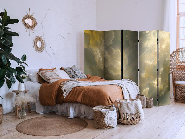 Paravento - Enchanting Play of Colors Against the Clouds