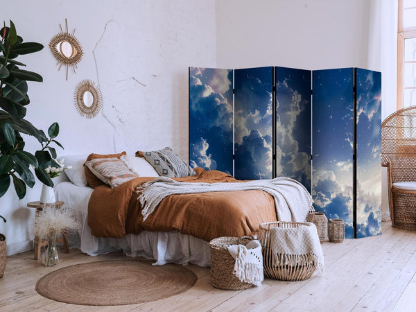 Paravento - Starry Clouds and Delicate Light Over a Corner of the Sky