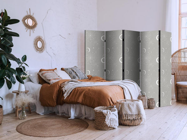 Paravento - Cosmic Fireworks - Elegant Pattern with Moons and Stars on a Gray Background