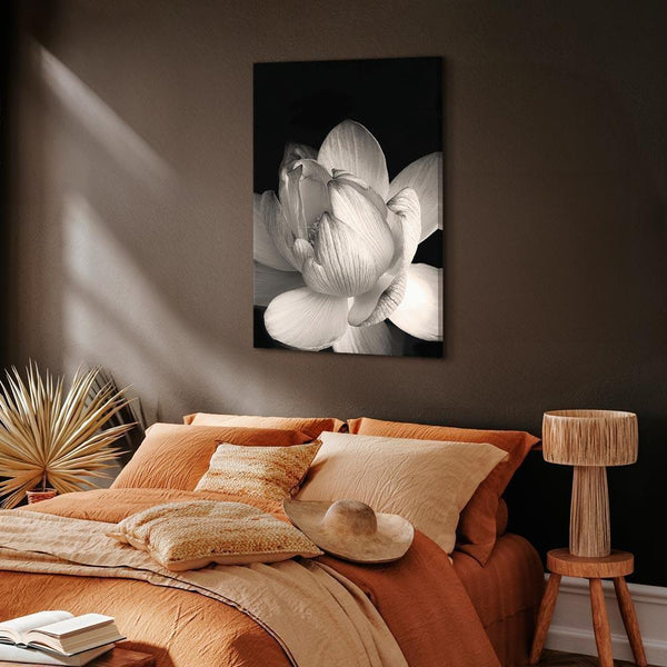 Quadro - Delicacy of Petals in Nature (1-part) - Flower in Black and White