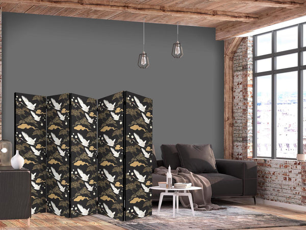 Paravento - Oriental impressions - decorative pattern with a motif of flying cranes on a dark background