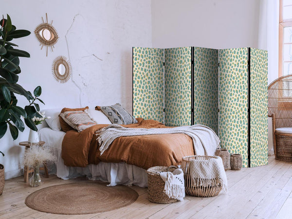 Paravento - Giraffe Pattern - Animal Pattern in Turquoise Spots on a Light Background