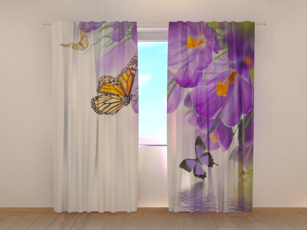 Foto Tende con Stampa Crocus e Farfalle