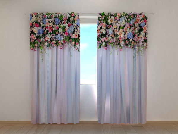 Foto Tende con Stampa Fantasia di Fiori Cascanti