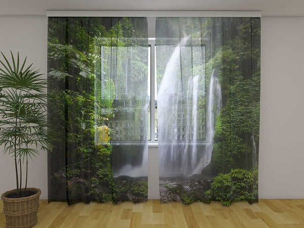 Foto Tende con Stampa Cascata in Indonesia