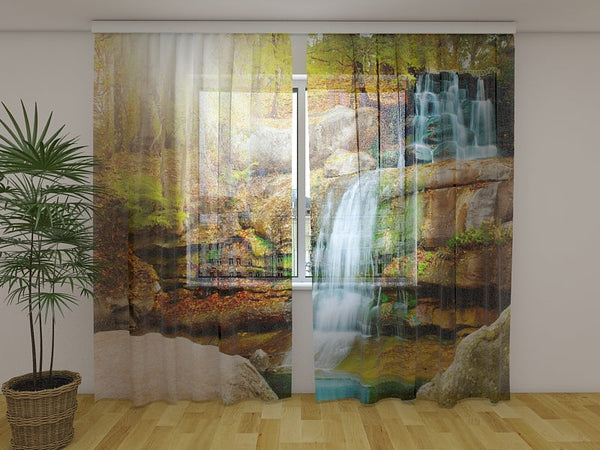 Foto Tende con Stampa Cascata nella Foresta D'autunno